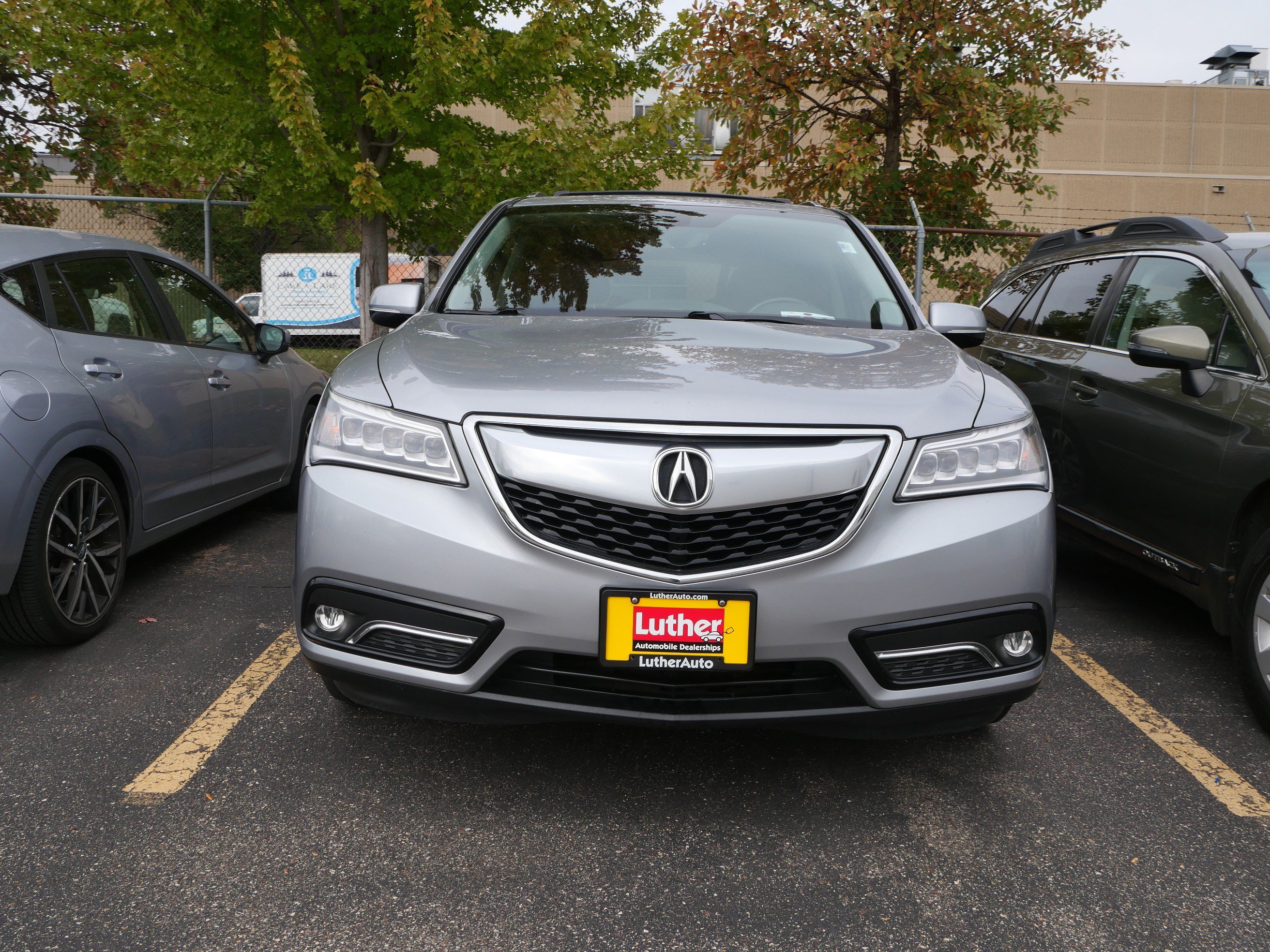 Used 2016 Acura MDX w/ Technology Package AWD/4WD image 2