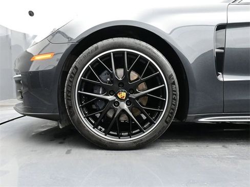 Certified 2023 Porsche Panamera 4 w/ Assistance Package image 6