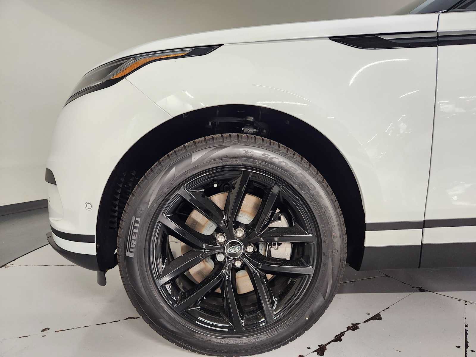 New 2026 Land Rover Range Rover Velar S AWD/4WD image 11