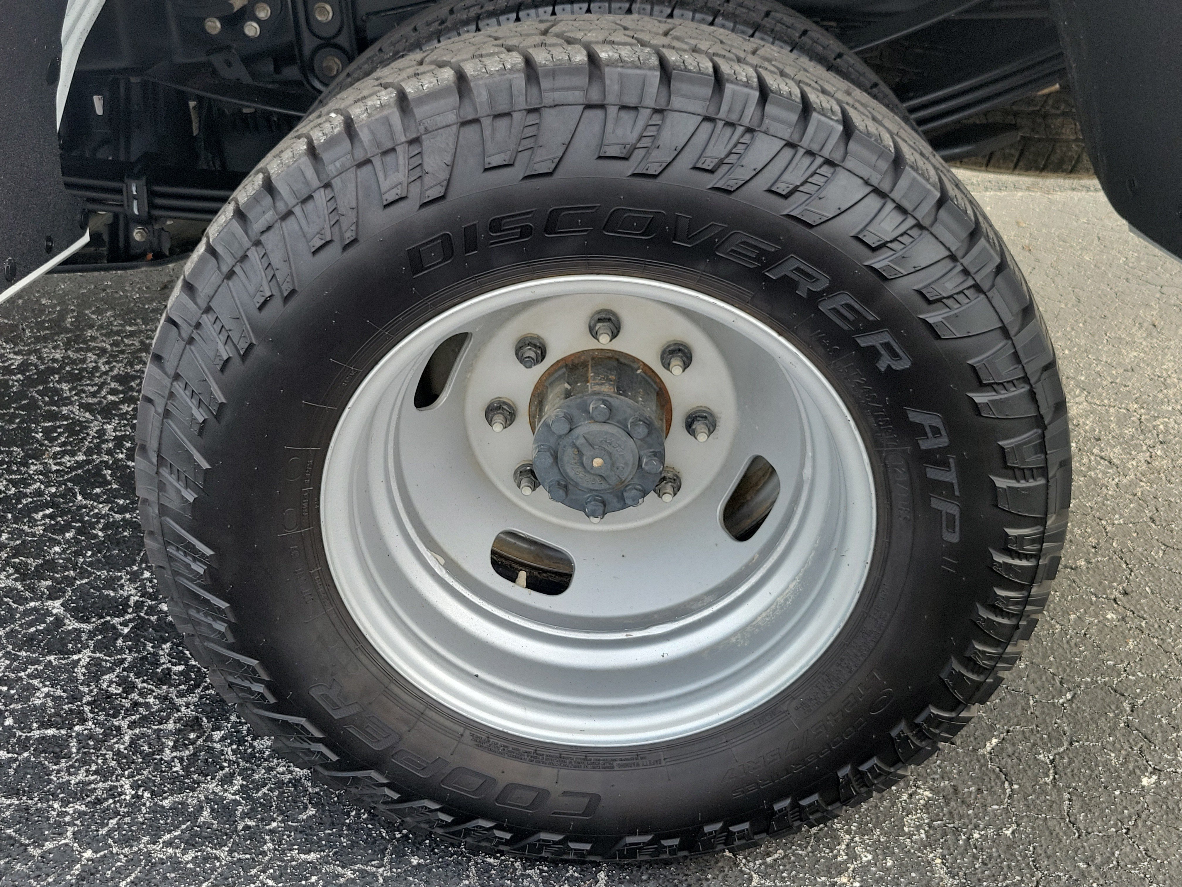 Used 2024 Ford F350 XLT w/ FX4 Off-Road Package AWD/4WD image 8