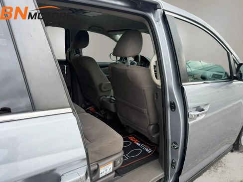 Used 2016 Honda Odyssey SE image 17