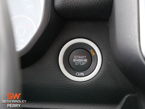 Used 2024 RAM 1500 Laramie image 27