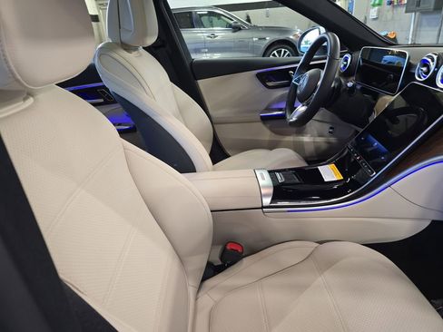 Certified 2025 Mercedes-Benz C 300 Sedan image 11