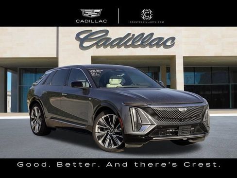 Used 2023 Cadillac Lyriq 2WD image 2