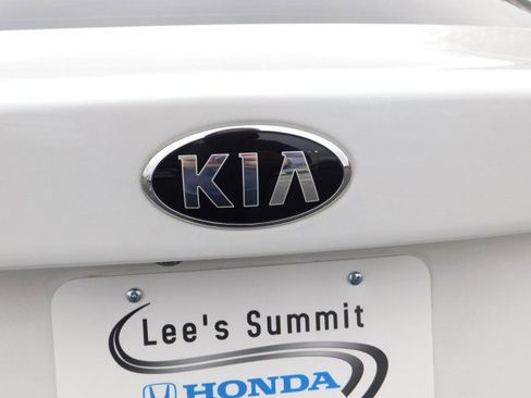 Used 2018 Kia Optima LX w/ 17" Alloy Wheels Package image 5