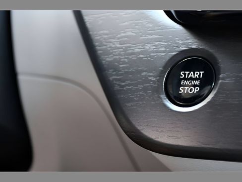 Used 2025 Nissan Murano SL AWD/4WD image 37