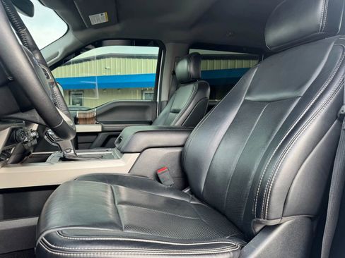 Used 2019 Ford F150 Lariat w/ Equipment Group 501A Mid image 8