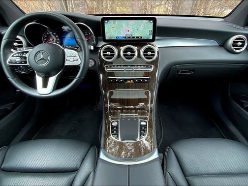 Used 2020 Mercedes-Benz GLC 300 4MATIC image 16