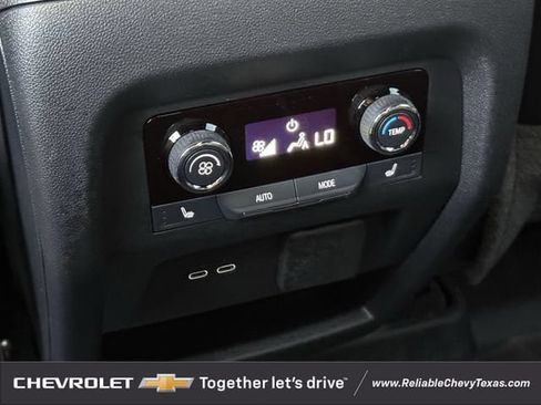 Used 2026 Chevrolet Traverse RS w/ LPO, Floor Liner Package AWD/4WD image 33