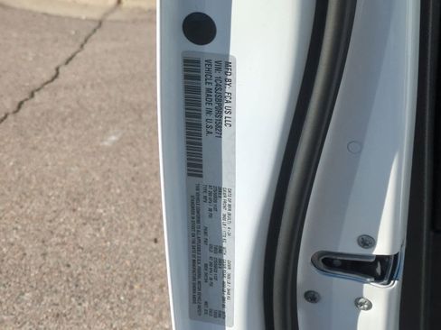 Used 2024 Jeep Wagoneer L Series II image 37