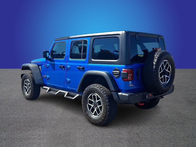 Used 2024 Jeep Wrangler Unlimited Rubicon w/ Convenience Group AWD/4WD image 6