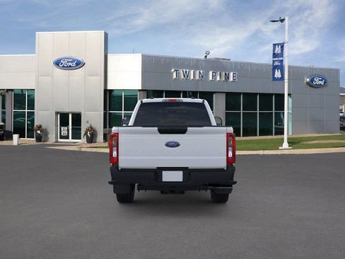 New 2025 Ford F350 XL w/ FX4 Off-Road Package AWD/4WD image 5