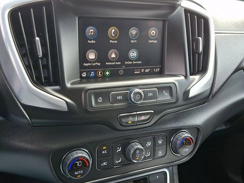 Used 2023 GMC Terrain SLE w/ Driver Convenience Package image 23