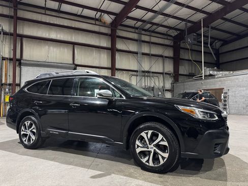 Used 2020 Subaru Outback Touring w/ Popular Package #2 image 3