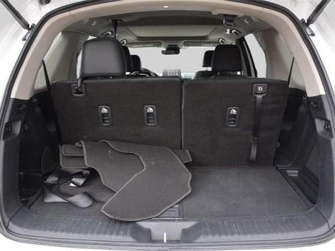 Used 2023 Honda Pilot Elite image 25