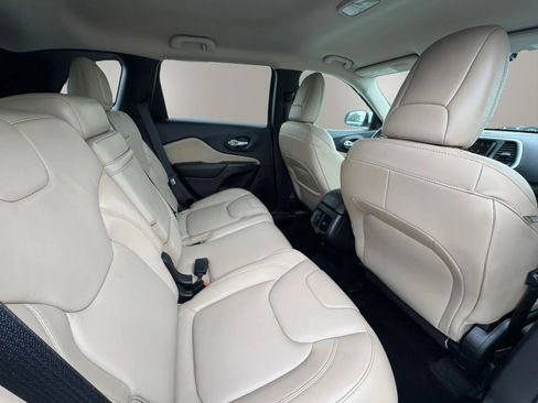 Used 2015 Jeep Cherokee Limited AWD/4WD image 11