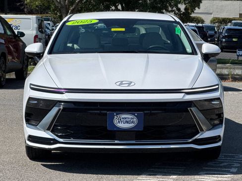 Used 2025 Hyundai Sonata SEL FWD image 9