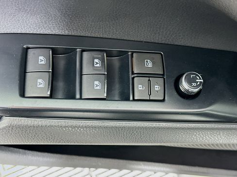 Used 2020 Toyota Camry XSE image 15