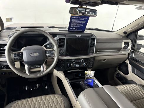 Certified 2025 Ford F450 Platinum w/ Platinum Plus Package AWD/4WD image 26