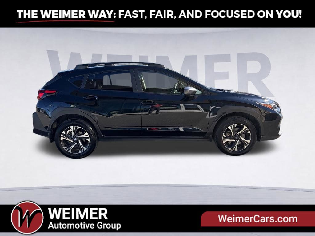 Used 2025 Subaru Crosstrek 2.5i Premium AWD/4WD image 7