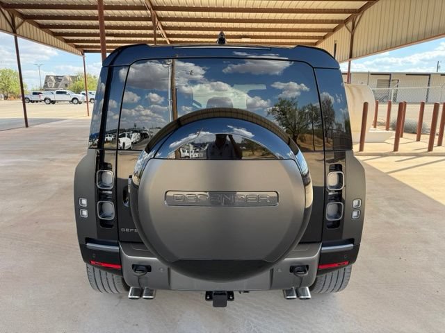 Used 2024 Land Rover Defender 110 Carpathian Edition AWD/4WD image 7
