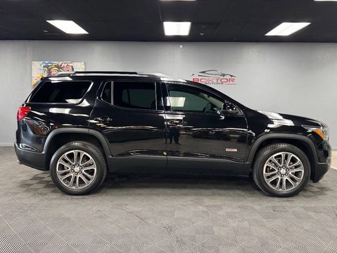 Used 2017 GMC Acadia SLT image 17