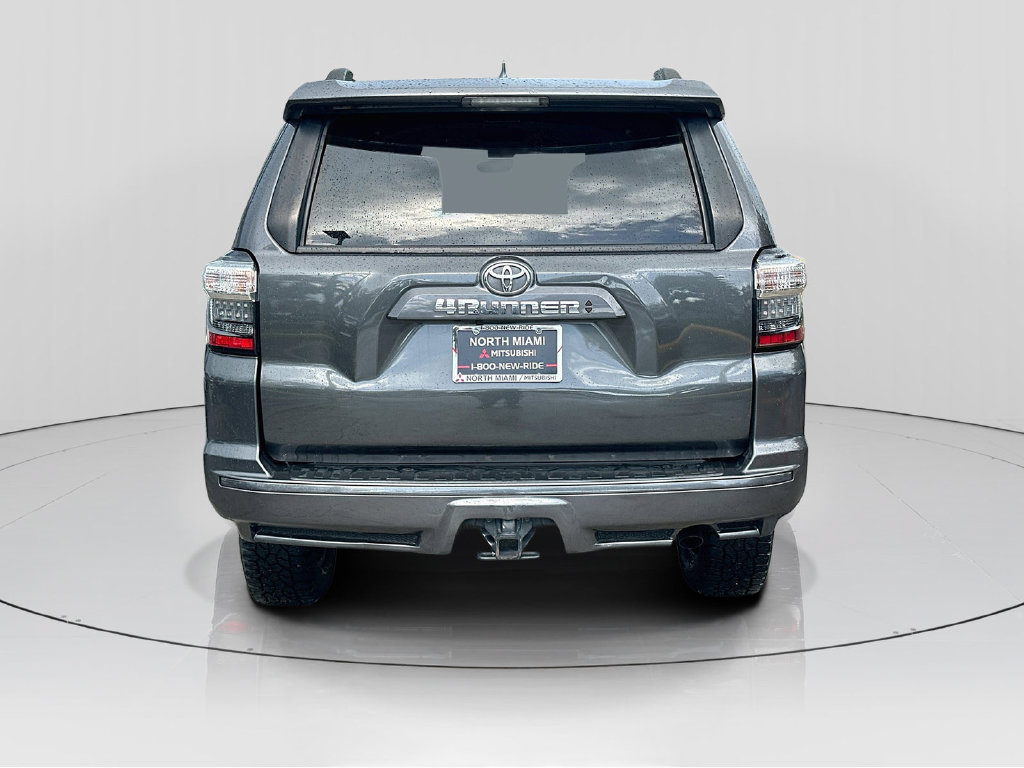 Used 2022 Toyota 4Runner TRD Sport AWD/4WD image 6