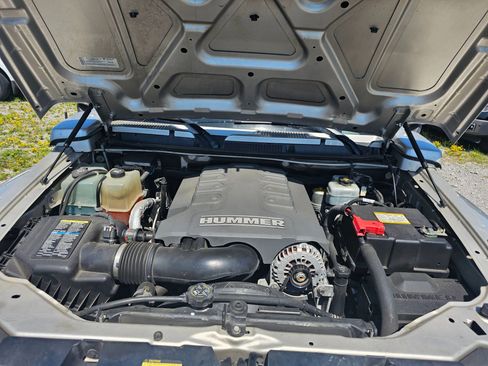 Used 2008 HUMMER H3 Alpha image 3