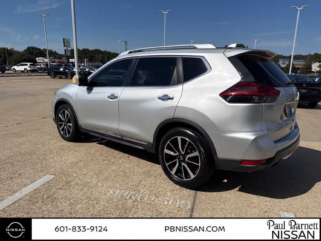 Used 2019 Nissan Rogue SL FWD image 2