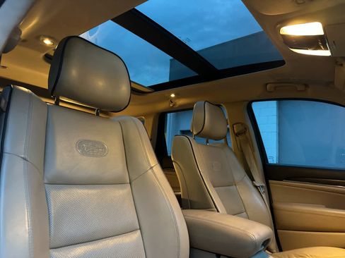 Used 2020 Jeep Grand Cherokee Overland image 17