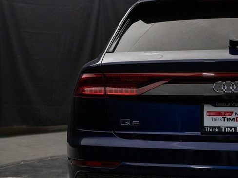 Used 2021 Audi Q8 Premium Plus image 12