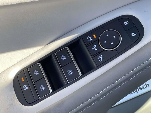 New 2026 INFINITI QX60 Luxe w/ Cargo Package image 18