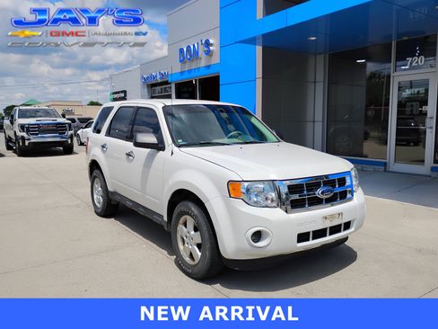 Used 2012 Ford Escape XLS AWD/4WD image 1