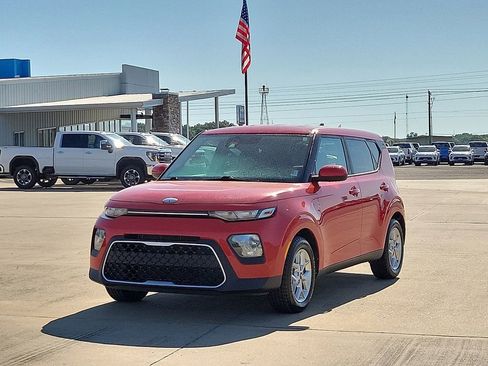 Used 2020 Kia Soul S image 2