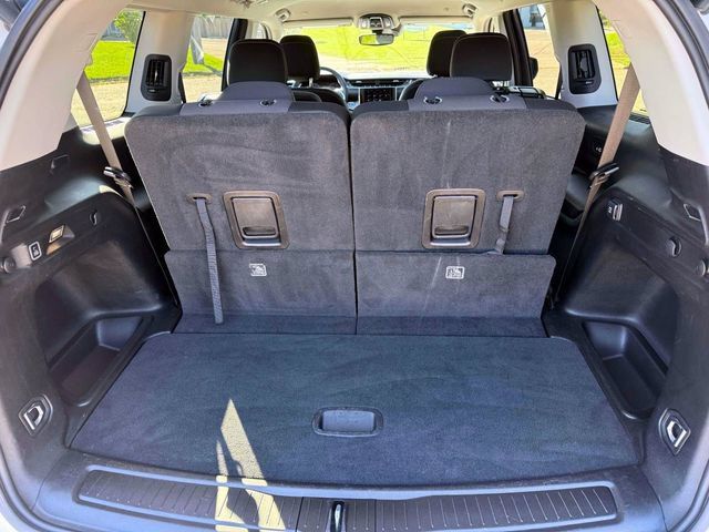 Used 2023 Jeep Grand Cherokee L Laredo w/ Luxury Tech Group I AWD/4WD image 12