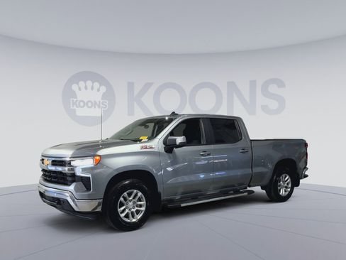 Used 2024 Chevrolet Silverado 1500 LT AWD/4WD image 5