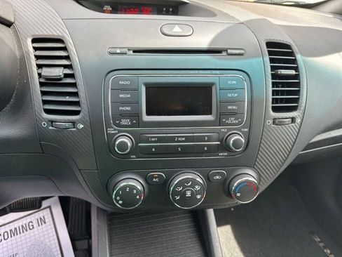 Used 2015 Kia Forte EX FWD image 12