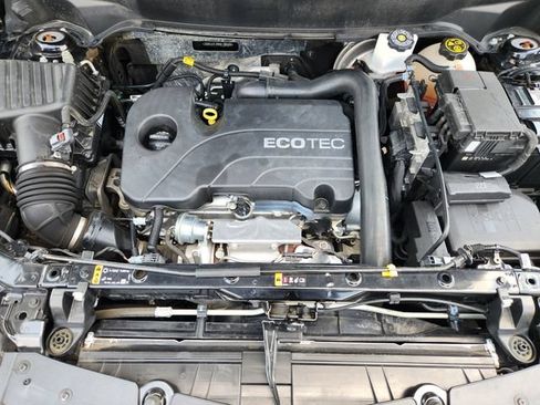 Used 2022 Chevrolet Equinox LS w/ LS Convenience Package FWD image 30