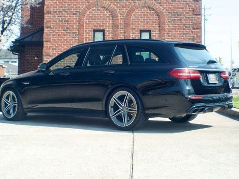 Used 2023 Mercedes-Benz E 63 AMG S image 7