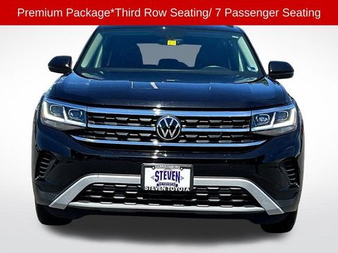 Used 2023 Volkswagen Atlas SE FWD image 2
