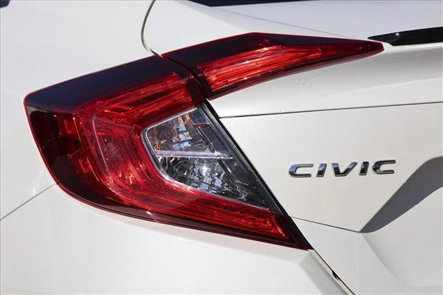 Used 2020 Honda Civic Sport image 11