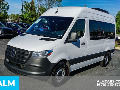 Used 2024 Mercedes-Benz Sprinter 2500 image 15