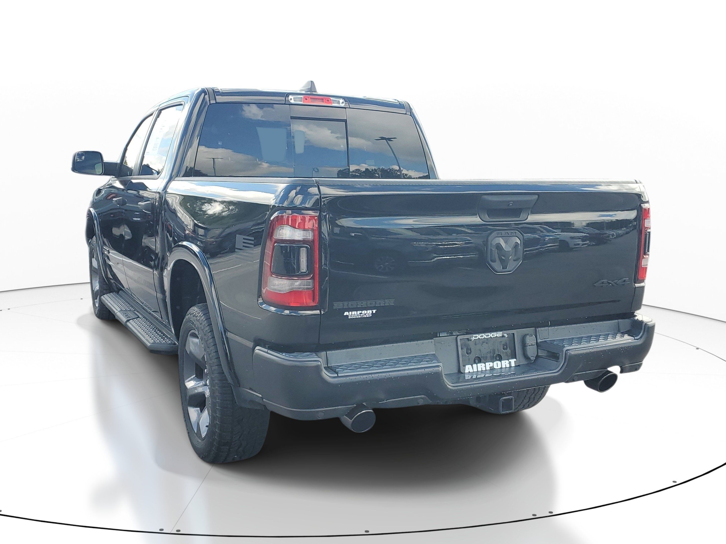 Used 2022 RAM 1500 Big Horn AWD/4WD image 4