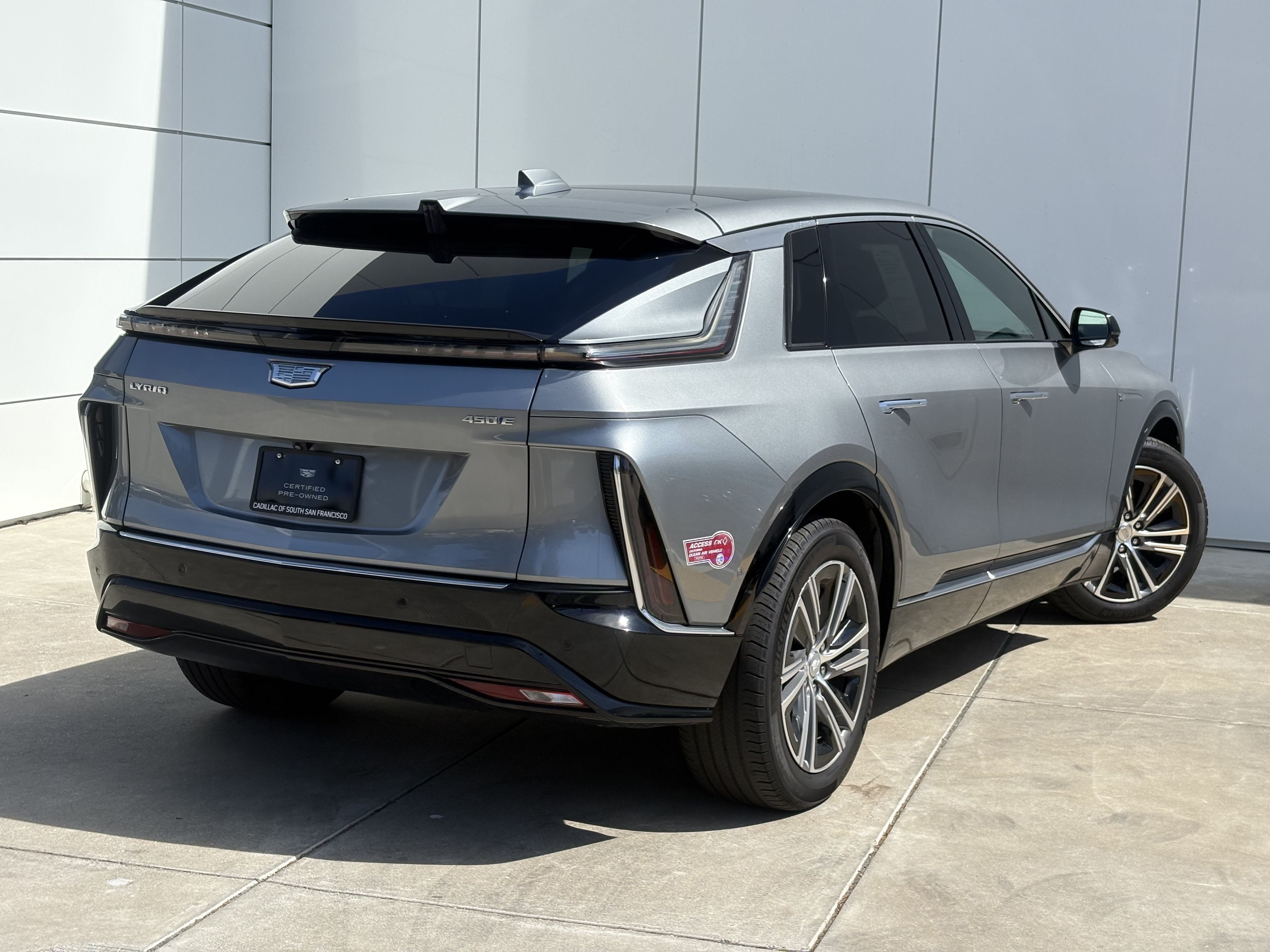 Certified 2024 Cadillac Lyriq Luxury RWD image 7