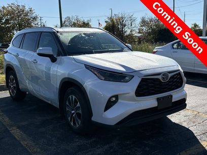 Used 2022 Toyota Highlander XLE