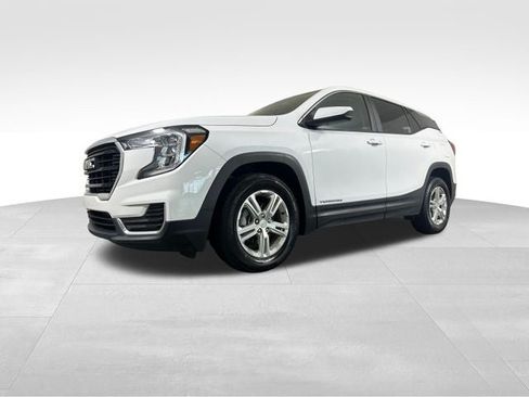 Used 2022 GMC Terrain SLE FWD image 2