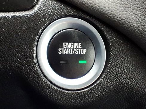 Certified 2024 Chevrolet Equinox LT image 17