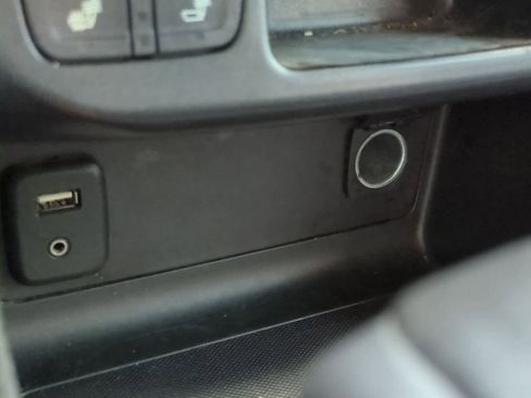 Used 2017 GMC Canyon SLE w/ All Terrain Package image 30