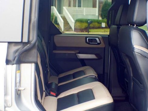 Used 2023 Ford Bronco Wildtrak AWD/4WD image 52