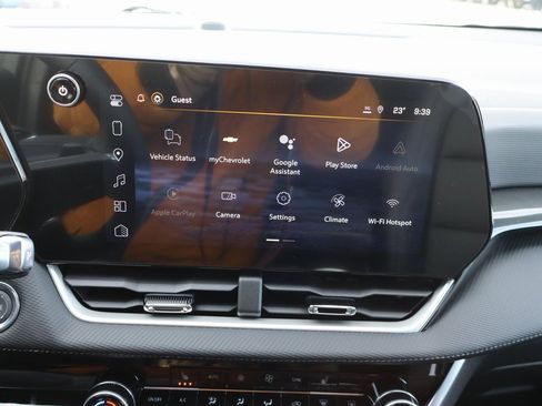 New 2026 Chevrolet Equinox LT w/ Convenience Package II image 9